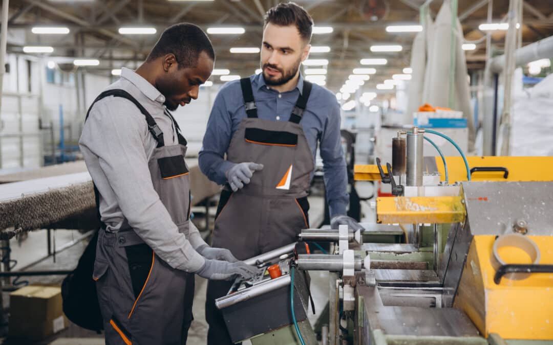 Benchmark TRS taille entreprise : guide complet pour l&rsquo;analyse comparative en usine